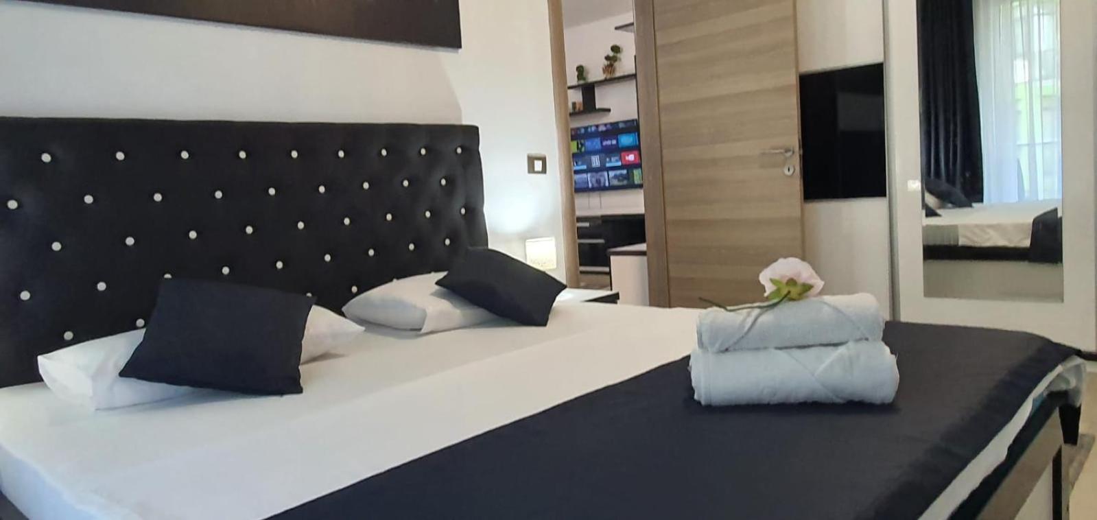 Alezzi Resort Luxury Apartament Prima Linie La Mare ナボダリ エクステリア 写真